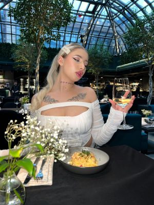 Шлюха Кима в Москве